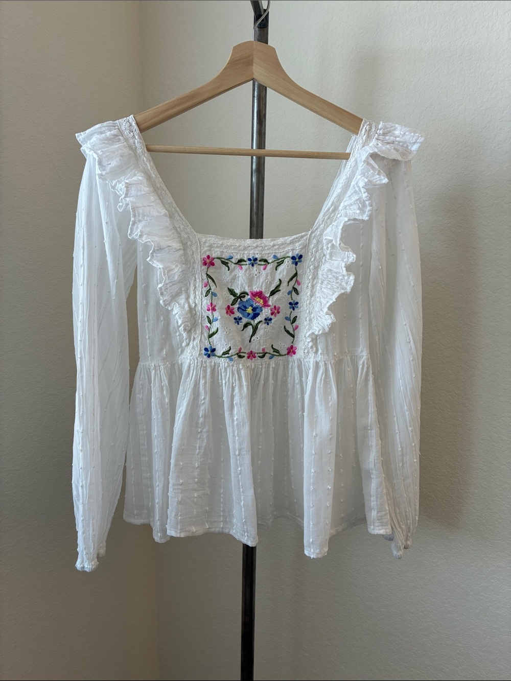 ASOS sz 0 Embroidered White Floral Long Sleeve Open Tie Back 100% Cotton Boho